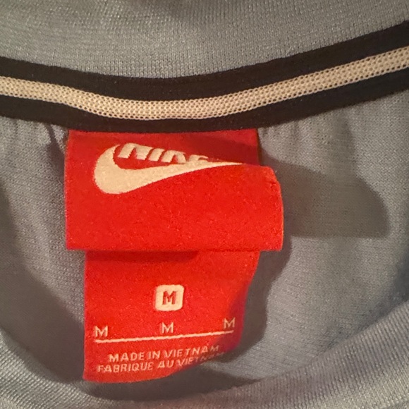 Nike Sky Blue Cropped Tee - Picture 2 of 9